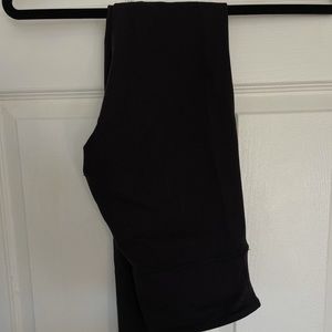 Lululemon black leggings